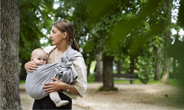 Trouver l’écharpe de portage idéale : le guide ultime pour les parents exigeants